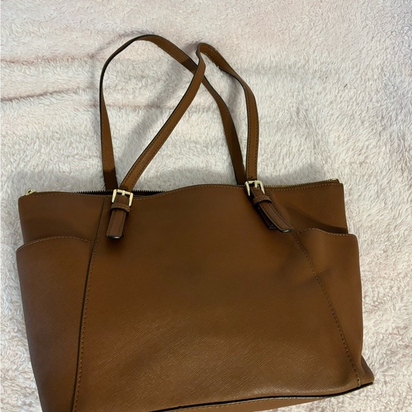 Tan Michael Kors bag - Picture 3 of 6